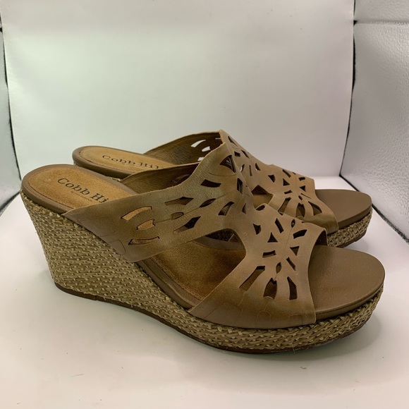 Cobb Hill by New Balance Shoes - COBB HILL WEDGE PLATFORM BY NEW BALANCE WOMENS SHOES SIZE 10 M Tan